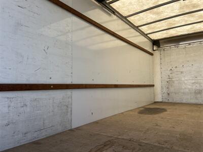 2022 GMC Savana 3500 Box Truck  16 Ft - Photo 10 - La Puente, CA 91744