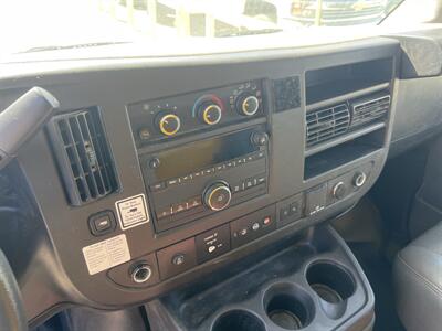2022 GMC Savana 3500 Box Truck  16 Ft - Photo 20 - La Puente, CA 91744