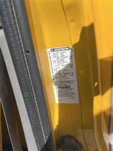 2022 GMC Savana 3500 Box Truck  16 Ft - Photo 7 - La Puente, CA 91744