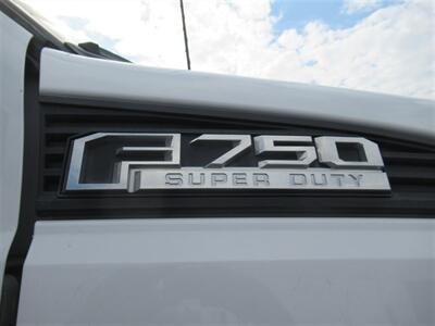 2018 Ford F750 Chipper Dump  12 Ft - Photo 15 - La Puente, CA 91744