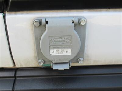 2021 Ford Transit 250 Reefer Cargo Van  High Roof 148 " WB Extended - Photo 19 - La Puente, CA 91744