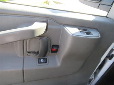 2016 Chevrolet Express 2500 Cargo Van   - Photo 22 - La Puente, CA 91744
