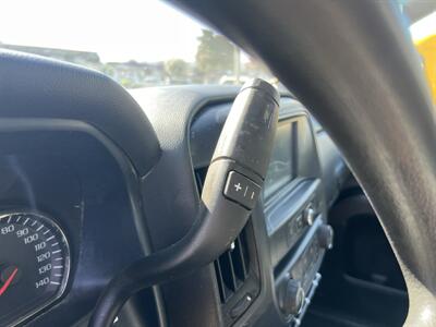 2019 Chevrolet Silverado 3500HD Contractor Body  10 Ft - Photo 18 - La Puente, CA 91744