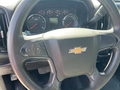 2019 Chevrolet Silverado 3500HD Contractor Body  10 Ft - Photo 17 - La Puente, CA 91744