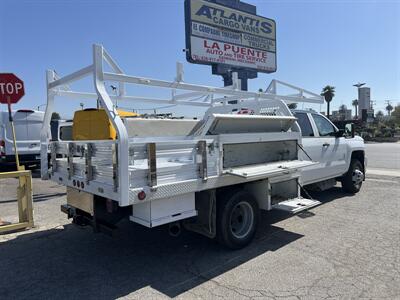 2019 Chevrolet Silverado 3500HD Contractor Body  10 Ft - Photo 11 - La Puente, CA 91744