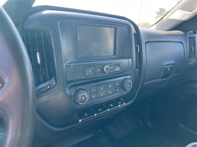 2019 Chevrolet Silverado 3500HD Contractor Body  10 Ft - Photo 19 - La Puente, CA 91744
