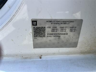 2019 Chevrolet Silverado 3500HD Contractor Body  10 Ft - Photo 7 - La Puente, CA 91744