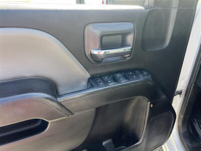 2019 Chevrolet Silverado 3500HD Contractor Body  10 Ft - Photo 14 - La Puente, CA 91744