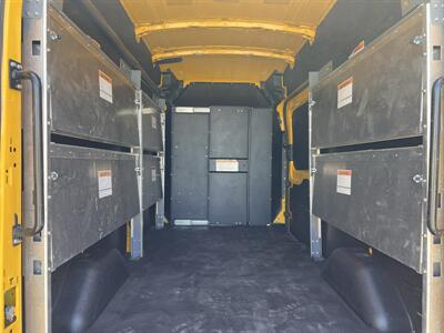 2023 Ford Transit 250 Cargo Van  High Roof 148 WB - Photo 15 - La Puente, CA 91744