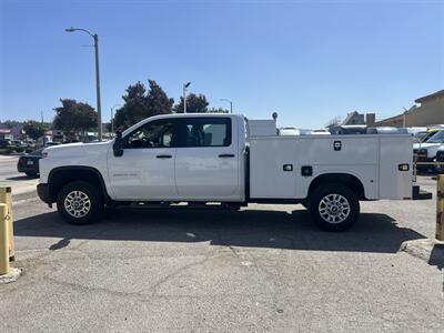 2024 Chevrolet Silverado 2500 Utility Truck  Crew Cab 4X4 - Photo 4 - La Puente, CA 91744