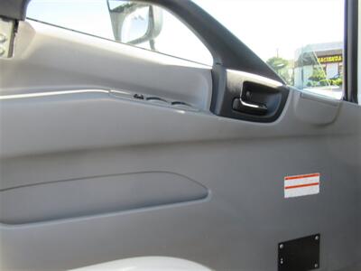 2020 Hino 155 Box Truck  16 Ft - Photo 25 - La Puente, CA 91744