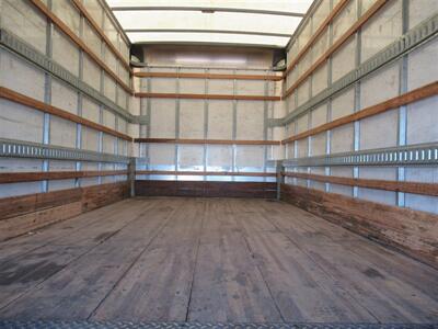 2020 Hino 155 Box Truck  16 Ft - Photo 11 - La Puente, CA 91744