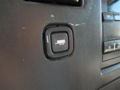 2018 Chevrolet Express 3500 Box Truck  10 Ft - Photo 17 - La Puente, CA 91744