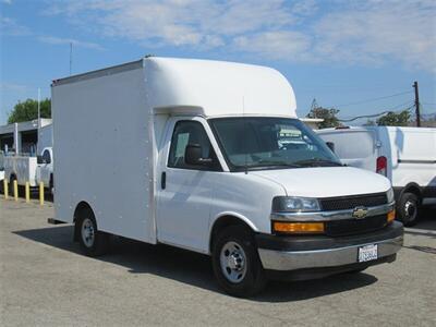 2018 Chevrolet Express 3500 Box Truck  10 Ft - Photo 1 - La Puente, CA 91744