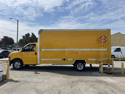2021 GMC Savana 3500 Box Truck  16 Ft - Photo 4 - La Puente, CA 91744