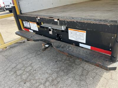 2021 GMC Savana 3500 Box Truck  16 Ft - Photo 13 - La Puente, CA 91744