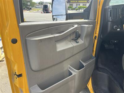 2021 GMC Savana 3500 Box Truck  16 Ft - Photo 8 - La Puente, CA 91744