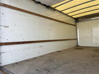 2021 GMC Savana 3500 Box Truck  16 Ft - Photo 12 - La Puente, CA 91744
