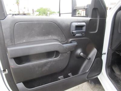 2015 Chevrolet Silverado 3500 Utility Truck  11 Ft - Photo 13 - La Puente, CA 91744