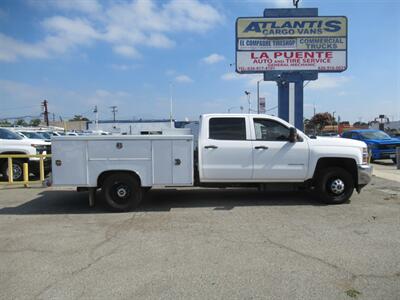 2015 Chevrolet Silverado 3500 Utility Truck   - Photo 2 - La Puente, CA 91744