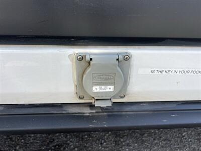 2021 Ford Transit 150 Reefer Cargo Van  Medium Roof 148 WB - Photo 17 - La Puente, CA 91744