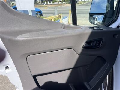 2021 Ford Transit 150 Reefer Cargo Van  Medium Roof 148 WB - Photo 18 - La Puente, CA 91744