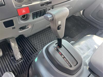 2020 Isuzu NQR Box Truck  16 Ft - Photo 23 - La Puente, CA 91744