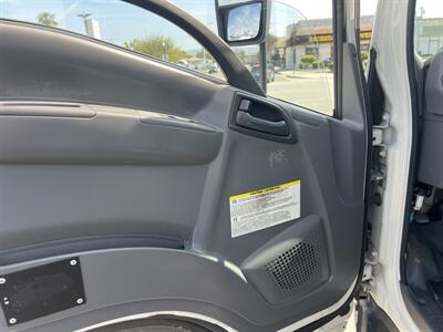 2020 Isuzu NQR Box Truck  16 Ft - Photo 17 - La Puente, CA 91744