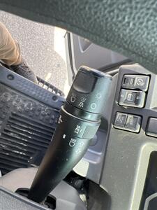 2020 Isuzu NQR Box Truck  16 Ft - Photo 21 - La Puente, CA 91744