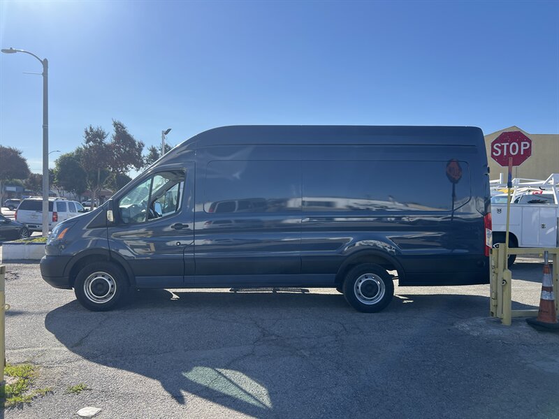 2019 Ford Transit Cargo Van photo 3