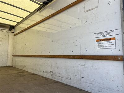 2021 GMC Savana 3500 Box Truck  16 Ft - Photo 15 - La Puente, CA 91744