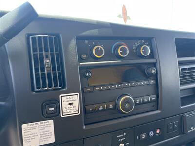 2021 GMC Savana 3500 Box Truck  16 Ft - Photo 19 - La Puente, CA 91744