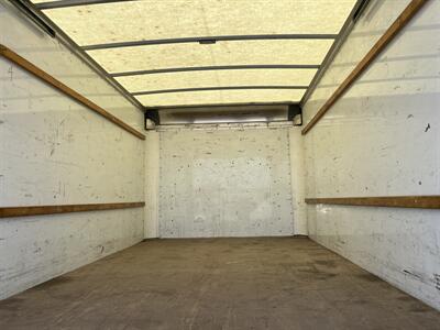 2021 GMC Savana 3500 Box Truck  16 Ft - Photo 13 - La Puente, CA 91744