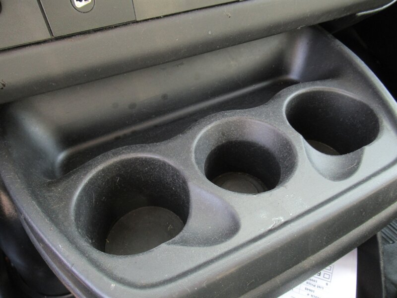 2014 Chevrolet Express 2500 Cargo Van photo 23