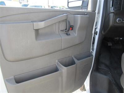 2022 Chevrolet Express 2500   - Photo 16 - La Puente, CA 91744