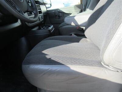 2022 Chevrolet Express 2500 Cargo Van   - Photo 17 - La Puente, CA 91744