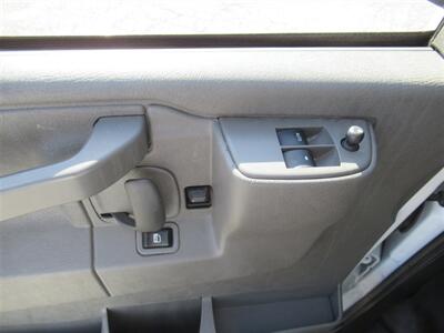 2022 Chevrolet Express 2500 Cargo Van   - Photo 21 - La Puente, CA 91744