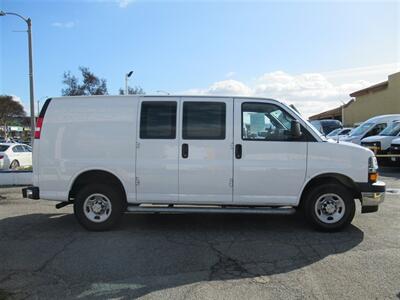 2022 Chevrolet Express 2500 Cargo Van   - Photo 4 - La Puente, CA 91744