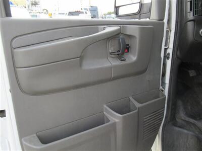2015 Chevrolet Express 2500 Cargo Van   - Photo 12 - La Puente, CA 91744