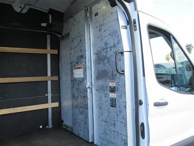 2022 Ford Transit 250  High Roof 148 WB - Photo 12 - La Puente, CA 91744
