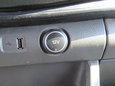 2022 Ford Transit 250  High Roof 148 WB - Photo 33 - La Puente, CA 91744