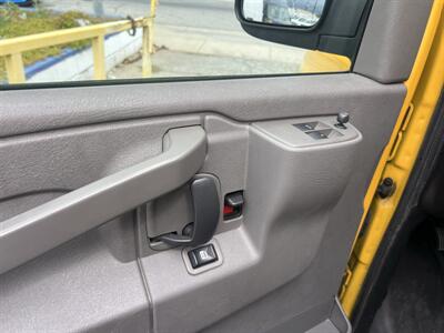 2021 GMC Savana 3500 Box Truck  12 Ft - Photo 8 - La Puente, CA 91744