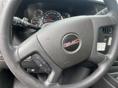 2021 GMC Savana 3500 Box Truck  12 Ft - Photo 10 - La Puente, CA 91744