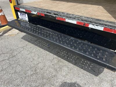 2021 GMC Savana 3500 Box Truck  12 Ft - Photo 17 - La Puente, CA 91744