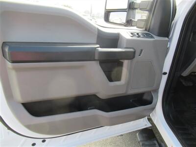 2022 Ford F-550 Super Duty Chassis XL Crew Cab 203 DRW RWD  StakeBed 12 Ft - Photo 8 - La Puente, CA 91744