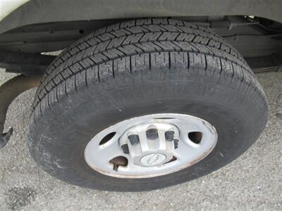 2014 Chevrolet Express 2500 Cargo Van   - Photo 28 - La Puente, CA 91744