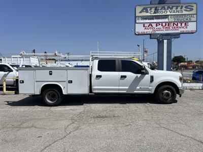 2022 Ford F-350 Utility Truck  Crew Cab - Photo 2 - La Puente, CA 91744