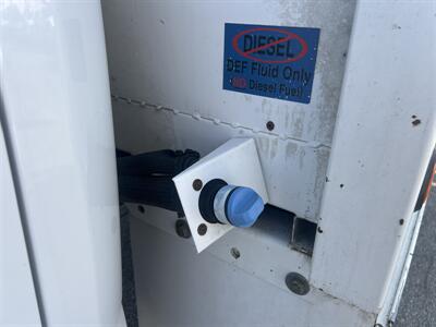 2021 Ford F-550 Super Duty XL Crew Cab 179 4WD  Contractor 12 FT - Photo 31 - La Puente, CA 91744