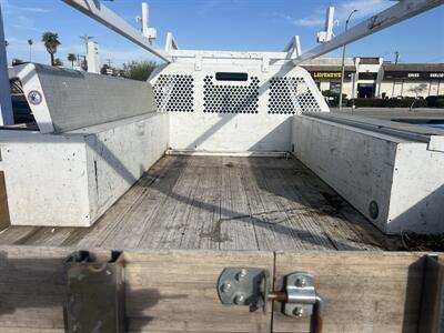 2021 Ford F-550 Super Duty XL Crew Cab 179 4WD  Contractor 12 FT - Photo 9 - La Puente, CA 91744