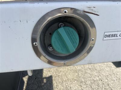 2021 Ford F-550 Super Duty XL Crew Cab 179 4WD  Contractor 12 FT - Photo 32 - La Puente, CA 91744